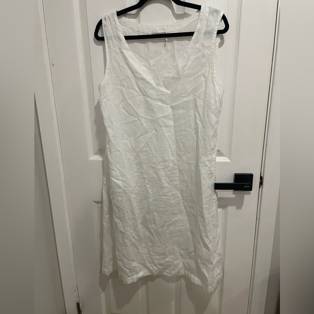 CP shades linen v neck dress white size medium sleeveless